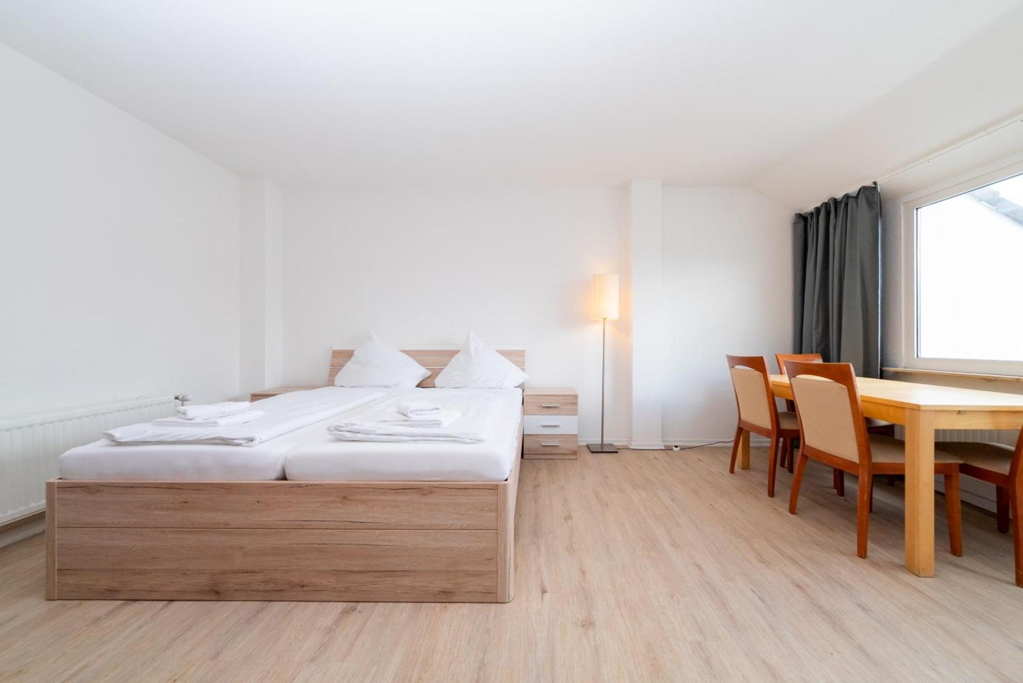 G & L Hotel Дортмунд Экстерьер фото