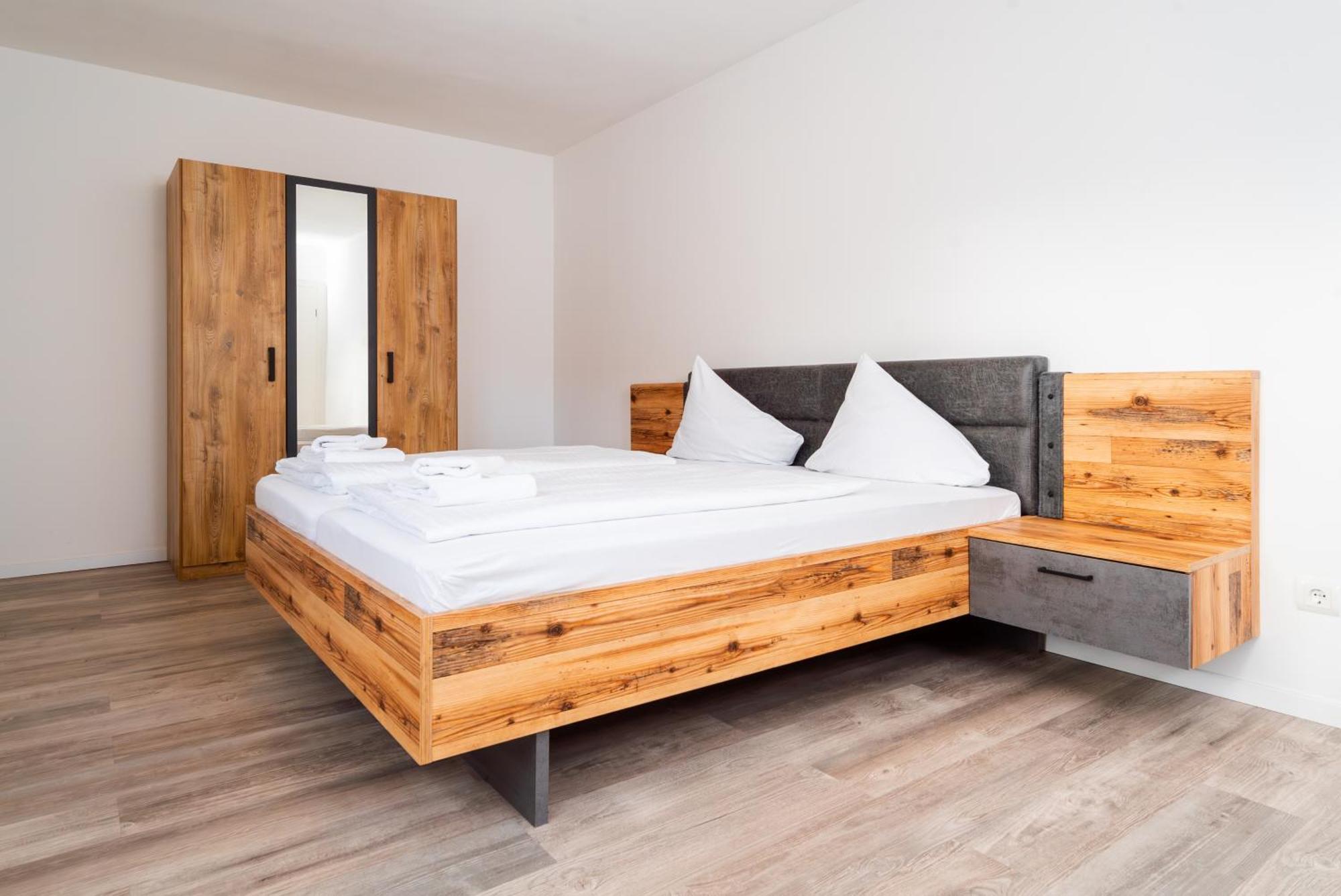 G & L Hotel Дортмунд Экстерьер фото