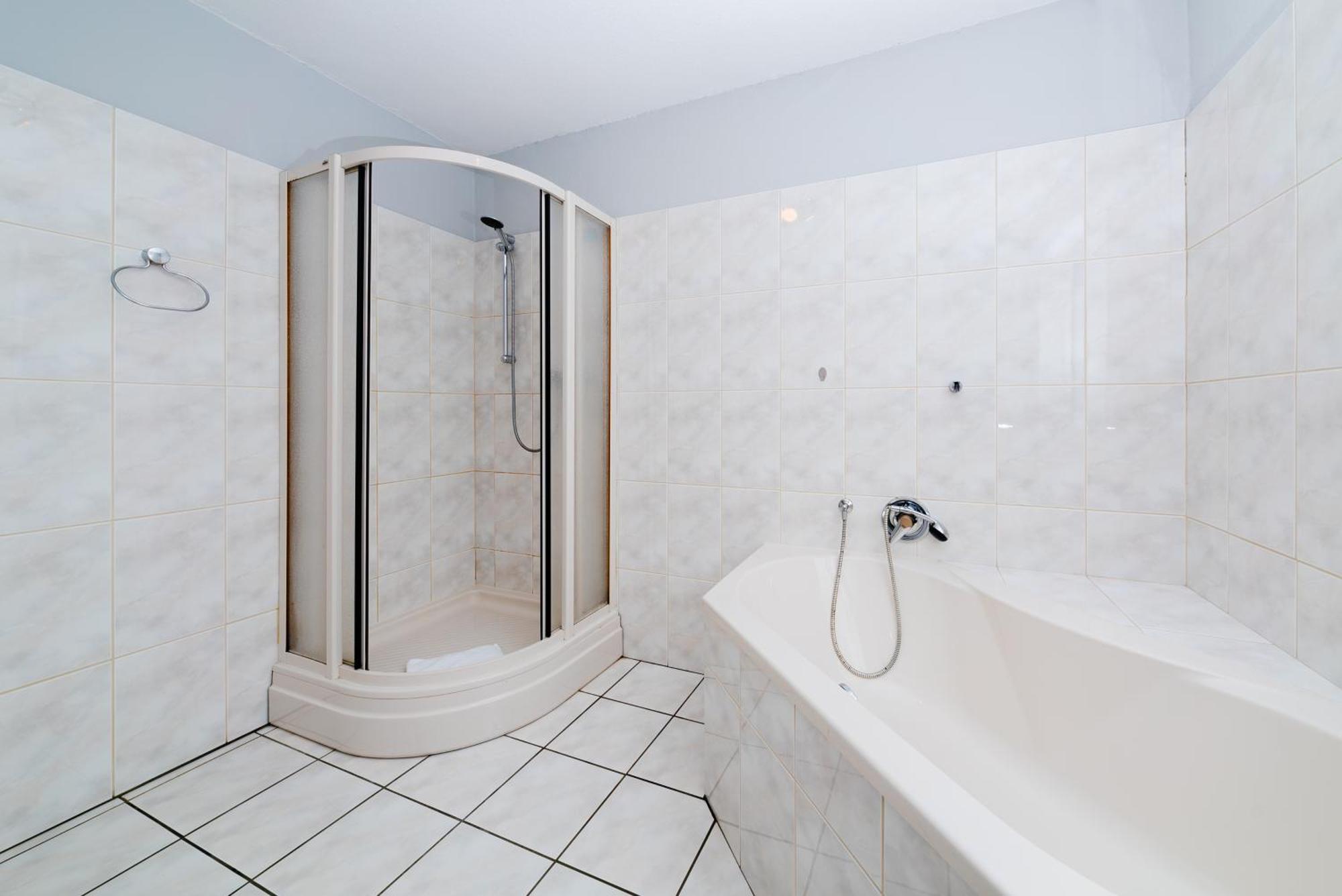 G & L Hotel Дортмунд Экстерьер фото