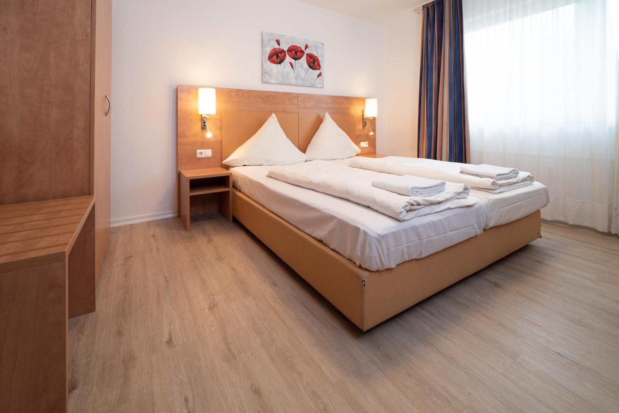 G & L Hotel Дортмунд Экстерьер фото