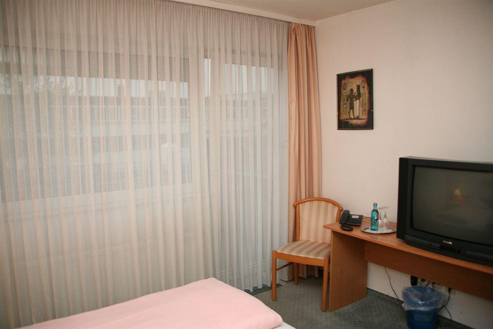 G & L Hotel Дортмунд Экстерьер фото