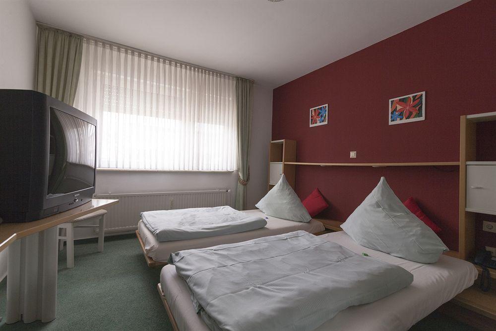 G & L Hotel Дортмунд Экстерьер фото